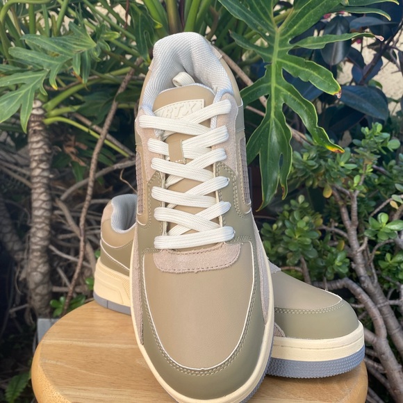 VRTX Men’s Sneakers